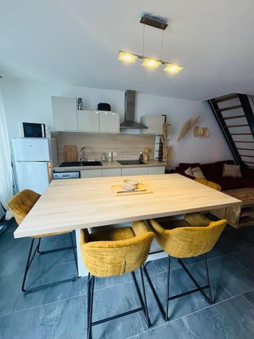 Appartement En Petite Camargue Saint-Laurent-d'Aigouze Exterior photo